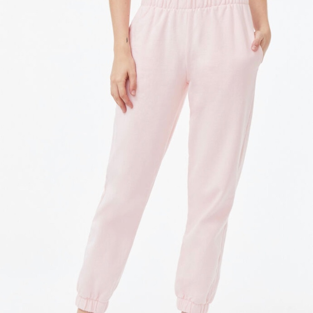 Brandy Melville light pink NWT Rosa sweatpants